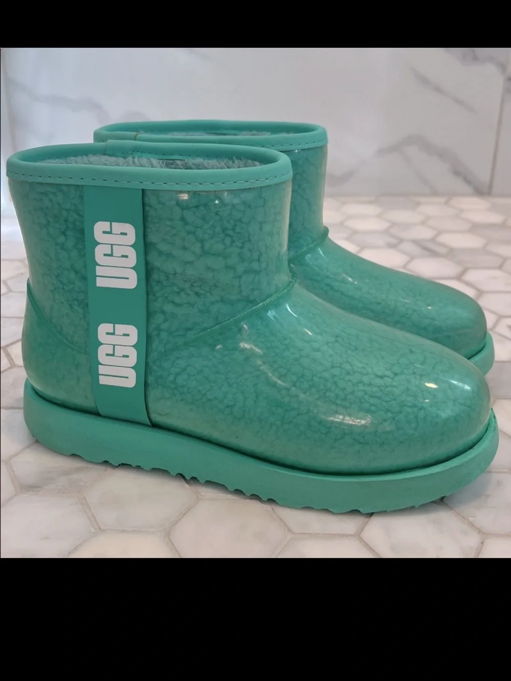 UGG Australia Classic Tide Pool Mini Waterproof Winter Rainboots Kids Size 4